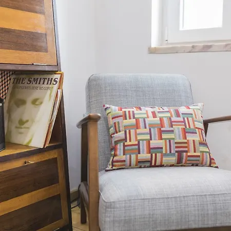 Apartment Vintage Flat In Graca Lisbon