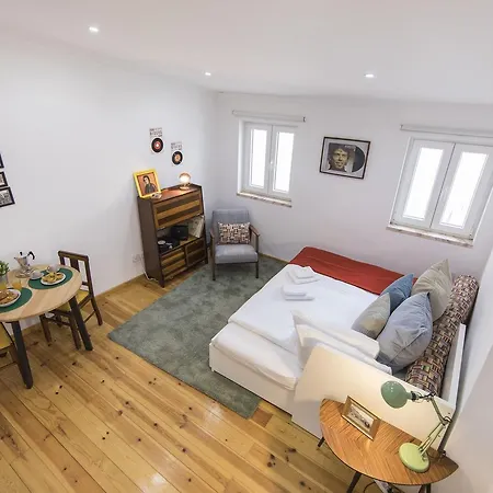 Vintage Flat In Graca Apartament *